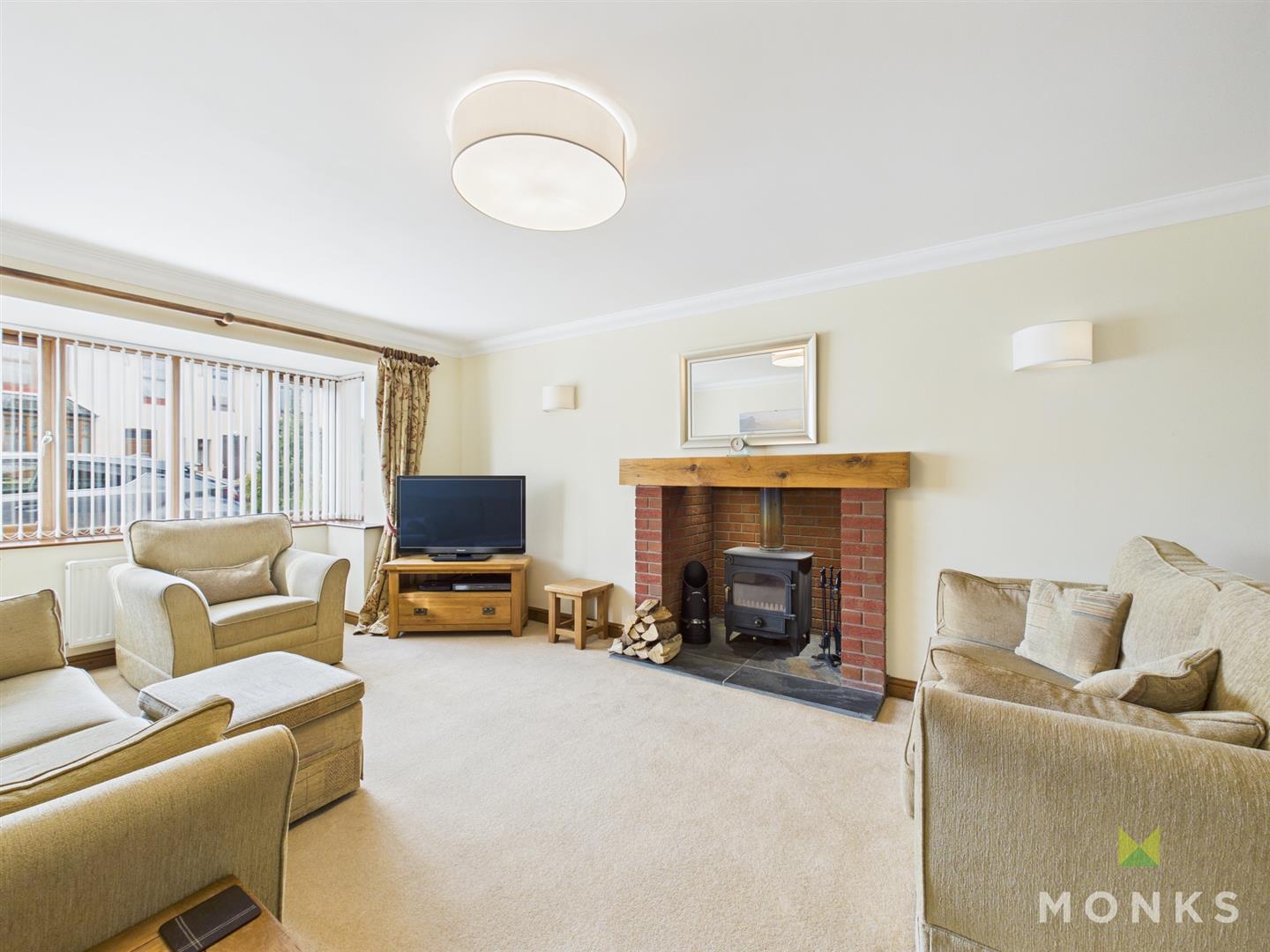 4 Queens Meadow, Queens Head, SY11 4FD For Sale 4 Queens Meadow, Queens Head, SY11 4FD For Sale